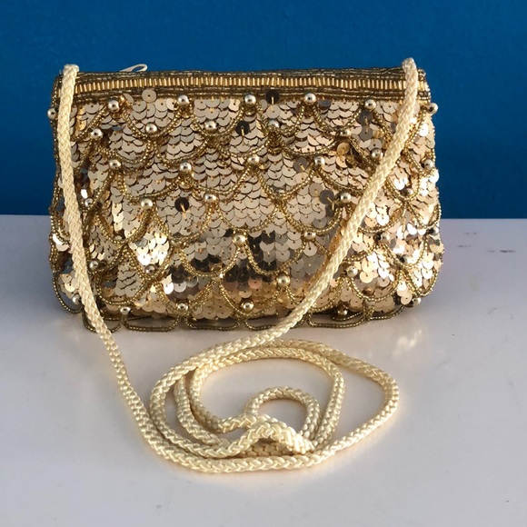 SALE ๐ฅ Bundle of 4 Night-Out Purses ๐ - Picture 8 of 16